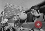 Immagine di Santa Claus Parade Seattle Washington USA, 1952, secondo 30 filmato di repertorio 65675070969
