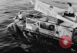 Standbild amphibischen Jeep Dänemark, 1951, aus Sekunde 6 historischem Filmmaterial Videoclip 65675070973