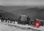 Standbild Produktion von Film Oregon United States USA, 1951, aus Sekunde 47 historischem Filmmaterial Videoclip 65675070976