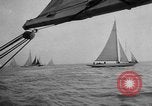 Immagine di Yachts Canale in inglese, 1951, secondo 46 filmato di repertorio 65675070977