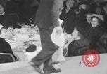 Immagine di Sfilata di moda New York United States USA, 1949, secondo 12 filmato di repertorio 65675070979