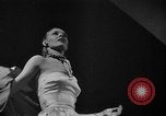 Immagine di Sfilata di moda New York United States USA, 1949, secondo 20 filmato di repertorio 65675070979