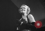 Immagine di Sfilata di moda New York United States USA, 1949, secondo 30 filmato di repertorio 65675070979