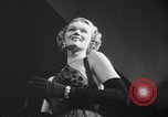 Immagine di Sfilata di moda New York United States USA, 1949, secondo 31 filmato di repertorio 65675070979