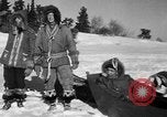 Standbild Motorschlitten Manitoba Kanada, 1949, aus Sekunde 27 historischem Filmmaterial Videoclip 65675070982