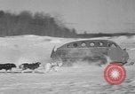 Standbild Motorschlitten Manitoba Kanada, 1949, aus Sekunde 44 historischem Filmmaterial Videoclip 65675070982
