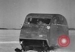 Standbild Motorschlitten Manitoba Kanada, 1949, aus Sekunde 49 historischem Filmmaterial Videoclip 65675070982