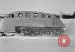 Standbild Motorschlitten Manitoba Kanada, 1949, aus Sekunde 54 historischem Filmmaterial Videoclip 65675070982