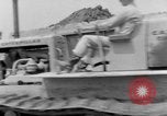 Standbild Staudamm im Bau United States USA, 1956, aus Sekunde 51 historischem Filmmaterial Videoclip 65675070983