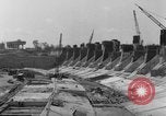 Standbild Staudamm im Bau United States USA, 1956, aus Sekunde 56 historischem Filmmaterial Videoclip 65675070983