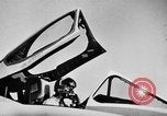 Standbild ersten Testflug der Douglas F5D Skylancer Flugzeuge California USA, 1956, aus Sekunde 44 historischem Filmmaterial Videoclip 65675070984