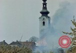 Standbild Gramastetten Österreich Kirche Markt Bereich in Brand Gramastetten Österreich, 1945, aus Sekunde 39 historischem Filmmaterial Videoclip 65675070987