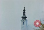 Standbild Gramastetten Österreich Kirche Markt Bereich in Brand Gramastetten Österreich, 1945, aus Sekunde 60 historischem Filmmaterial Videoclip 65675070987