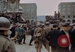 Image Remis les troupes allemandes Linz en Autriche, 1945, de la seconde 19 séquences d'archives historiques vidéo 65675070992