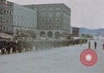 Image Remis les troupes allemandes Linz en Autriche, 1945, de la seconde 25 séquences d'archives historiques vidéo 65675070992