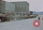 Image Remis les troupes allemandes Linz en Autriche, 1945, de la seconde 26 séquences d'archives historiques vidéo 65675070992