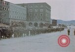 Image Remis les troupes allemandes Linz en Autriche, 1945, de la seconde 27 séquences d'archives historiques vidéo 65675070992