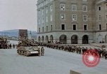Image Remis les troupes allemandes Linz en Autriche, 1945, de la seconde 37 séquences d'archives historiques vidéo 65675070992