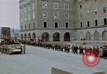 Image Remis les troupes allemandes Linz en Autriche, 1945, de la seconde 43 séquences d'archives historiques vidéo 65675070992