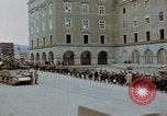 Image Remis les troupes allemandes Linz en Autriche, 1945, de la seconde 46 séquences d'archives historiques vidéo 65675070992