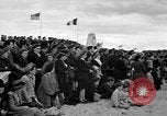 Image anniversaire du Jour J Normandie France, 1945, de la seconde 22 séquences d'archives historiques vidéo 65675070997