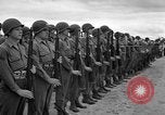 Image anniversaire du Jour J Normandie France, 1945, de la seconde 28 séquences d'archives historiques vidéo 65675070997