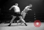 Standbild goldene Handschuhe New York United States USA, 1965, aus Sekunde 21 historischem Filmmaterial Videoclip 65675071000