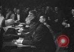 Standbild goldene Handschuhe New York United States USA, 1965, aus Sekunde 54 historischem Filmmaterial Videoclip 65675071000