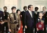 Standbild Pfadfinder treffen Präsident Richard Nixon Washington DC USA, 1974, aus Sekunde 10 historischem Filmmaterial Videoclip 65675071003