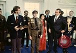 Standbild Pfadfinder treffen Präsident Richard Nixon Washington DC USA, 1974, aus Sekunde 26 historischem Filmmaterial Videoclip 65675071003