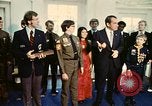 Standbild Pfadfinder treffen Präsident Richard Nixon Washington DC USA, 1974, aus Sekunde 28 historischem Filmmaterial Videoclip 65675071003