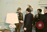 Standbild Pfadfinder treffen Präsident Richard Nixon Washington DC USA, 1974, aus Sekunde 40 historischem Filmmaterial Videoclip 65675071003