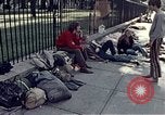 Standbild Anti-kriegs-Demonstration Washington DC USA, 1972, aus Sekunde 26 historischem Filmmaterial Videoclip 65675071005