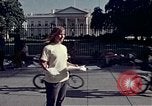 Standbild Anti-kriegs-Demonstration Washington DC USA, 1972, aus Sekunde 28 historischem Filmmaterial Videoclip 65675071005