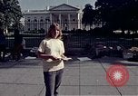 Standbild Anti-kriegs-Demonstration Washington DC USA, 1972, aus Sekunde 35 historischem Filmmaterial Videoclip 65675071005