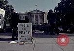Standbild Anti-kriegs-Demonstration Washington DC USA, 1972, aus Sekunde 38 historischem Filmmaterial Videoclip 65675071005
