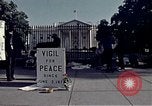 Standbild Anti-kriegs-Demonstration Washington DC USA, 1972, aus Sekunde 44 historischem Filmmaterial Videoclip 65675071005