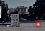 Standbild Anti-kriegs-Demonstration Washington DC USA, 1972, aus Sekunde 47 historischem Filmmaterial Videoclip 65675071005