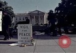 Standbild Anti-kriegs-Demonstration Washington DC USA, 1972, aus Sekunde 48 historischem Filmmaterial Videoclip 65675071005