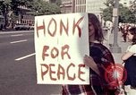 Standbild Weiße Haus Demonstrationen Washington DC USA, 1972, aus Sekunde 5 historischem Filmmaterial Videoclip 65675071006