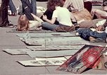 Standbild Weiße Haus Demonstrationen Washington DC USA, 1972, aus Sekunde 31 historischem Filmmaterial Videoclip 65675071006