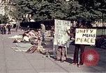 Standbild Weiße Haus Demonstrationen Washington DC USA, 1972, aus Sekunde 45 historischem Filmmaterial Videoclip 65675071006
