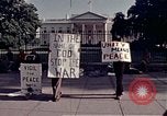 Standbild Weiße Haus Demonstrationen Washington DC USA, 1972, aus Sekunde 47 historischem Filmmaterial Videoclip 65675071006