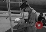 Standbild F-105D United States USA, 1961, aus Sekunde 27 historischem Filmmaterial Videoclip 65675071007