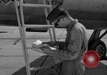 Standbild F-105D United States USA, 1961, aus Sekunde 30 historischem Filmmaterial Videoclip 65675071007