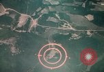 Standbild Luftangriffe Vietnam, 1967, aus Sekunde 17 historischem Filmmaterial Videoclip 65675071015