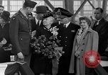 Image USS Shangri La CV-38 Portsmouth Virginia USA, 1944, de la seconde 13 séquences d'archives historiques vidéo 65675071024