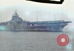 Standbild USS Shangri La Pazifik, 1945, aus Sekunde 1 historischem Filmmaterial Videoclip 65675071026