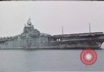 Standbild USS Shangri La Pazifik, 1945, aus Sekunde 3 historischem Filmmaterial Videoclip 65675071026