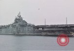 Standbild USS Shangri La Pazifik, 1945, aus Sekunde 5 historischem Filmmaterial Videoclip 65675071026